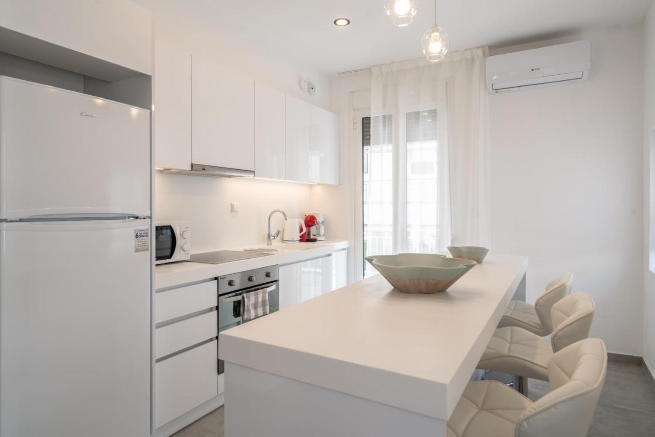 Athens Experience In Exarchia, Big Terrace Apartman Kültér fotó