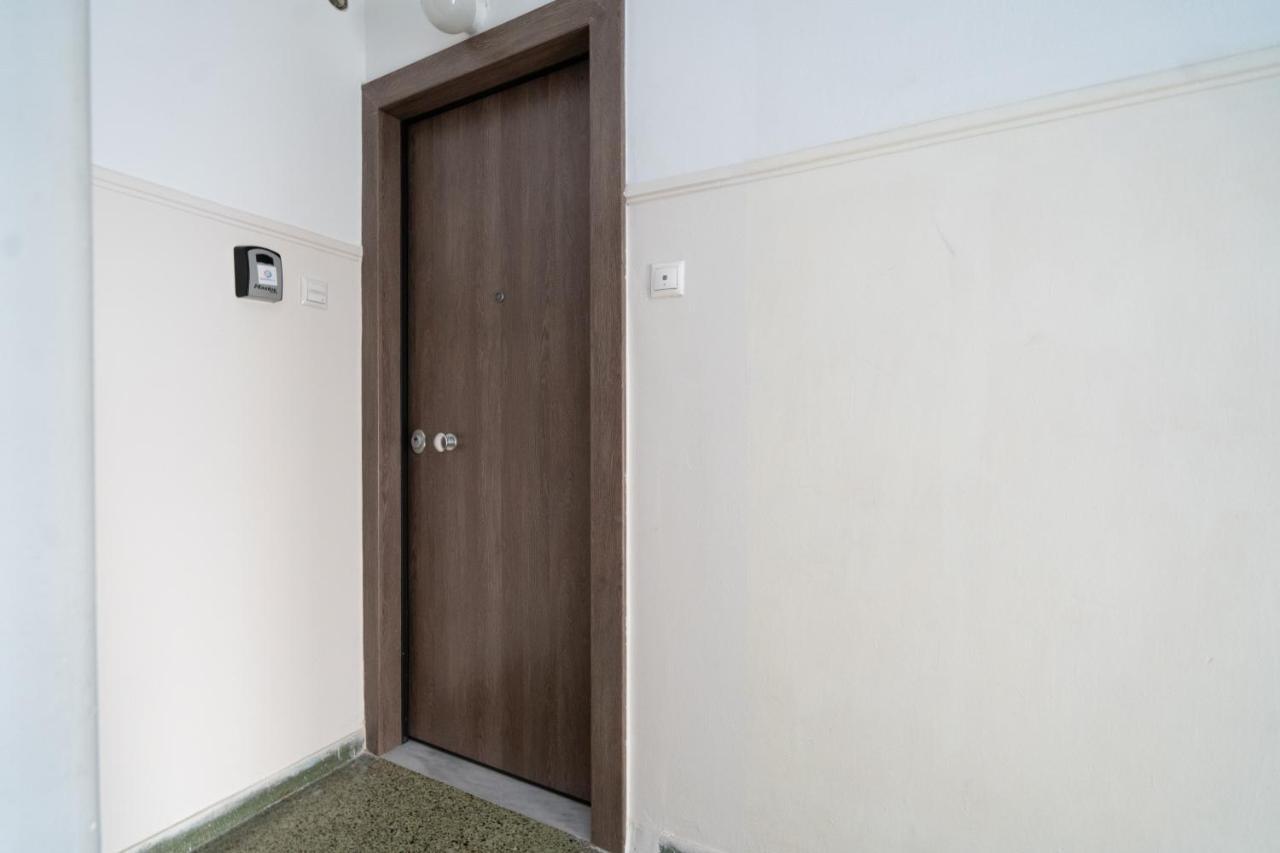 Athens Experience In Exarchia, Big Terrace Apartman Kültér fotó