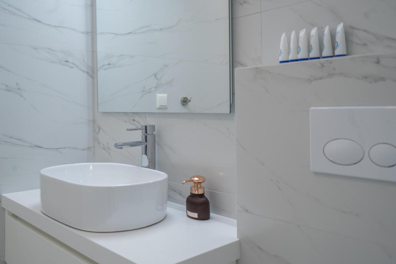 Athens Experience In Exarchia, Big Terrace Apartman Kültér fotó